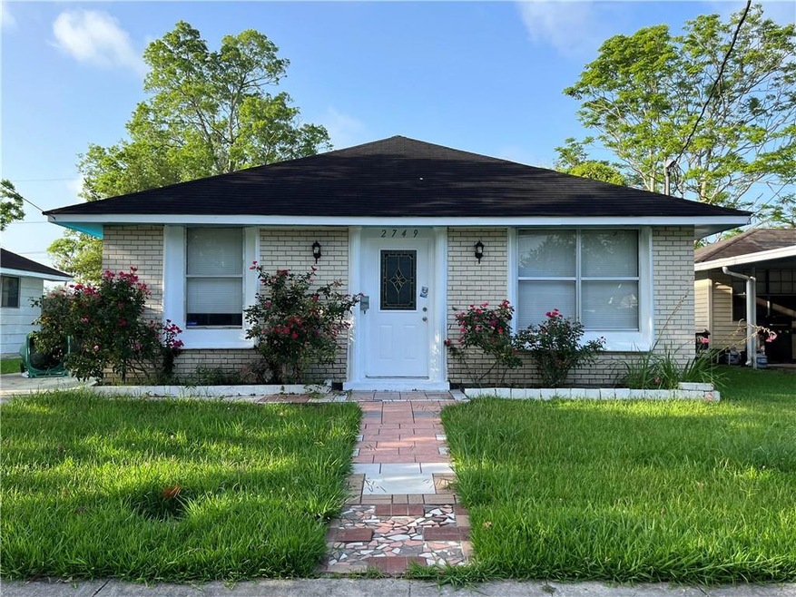 2749 Corinne Dr, Marrero, LA 70072 - photo 1