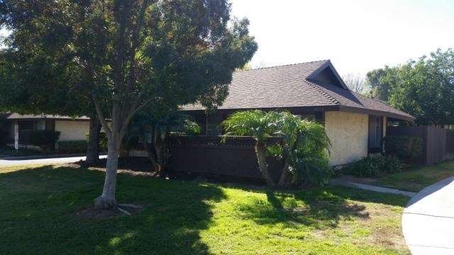 Lovely front yard area 1