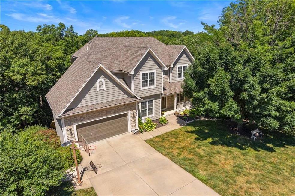 For Sale $565,000 • Co-Listing Agent