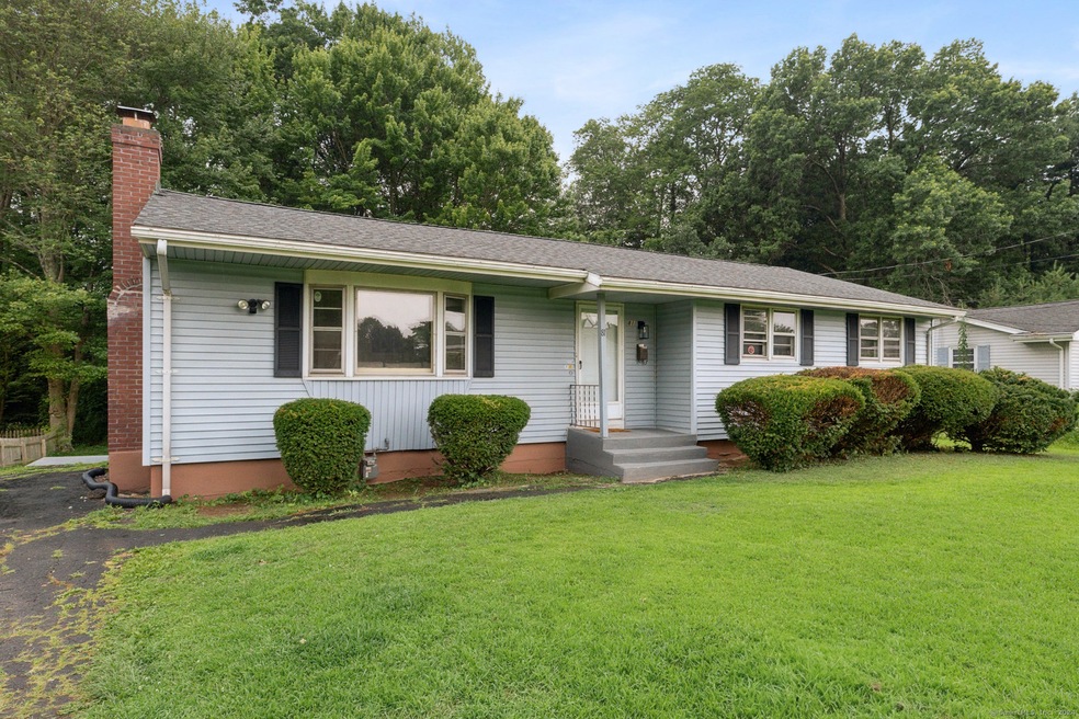 81 Red Top Dr, West Hartford, CT 06110 - photo 1