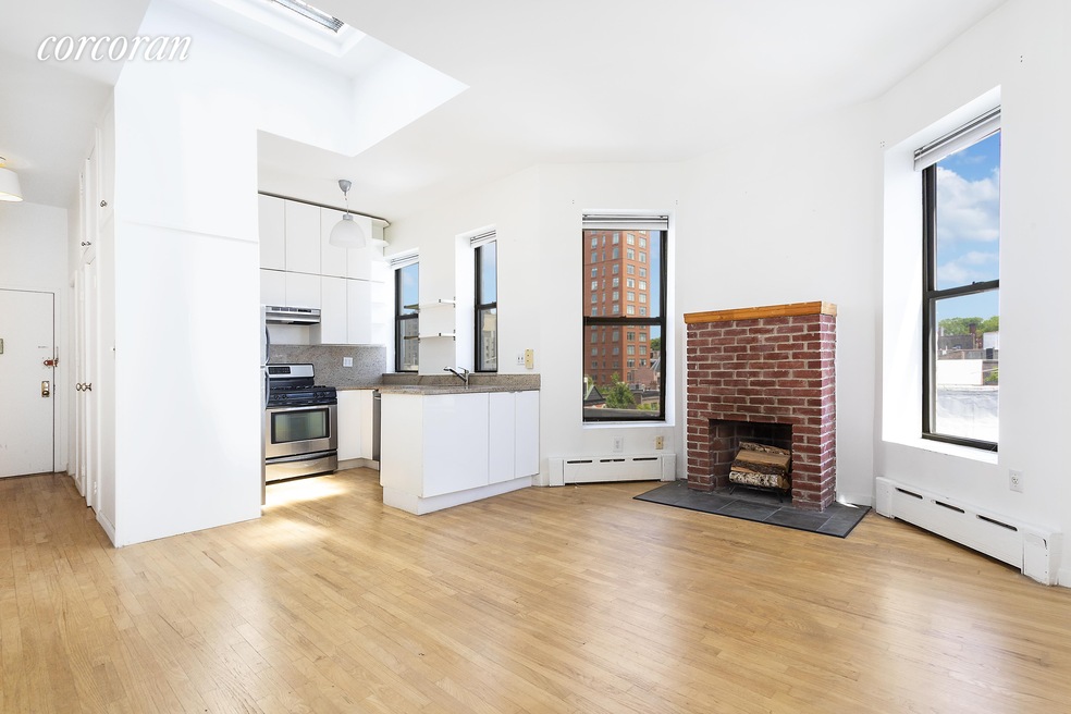 50 W 105th St unit 5B, New York, NY 10025 - photo 1