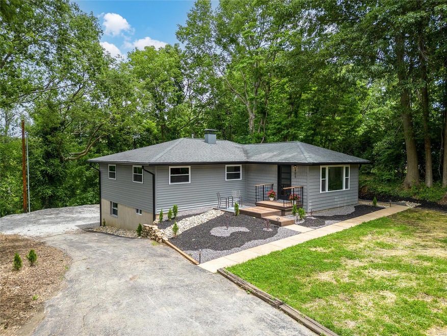 Check out some of the new landscaping.  Isn't it pretty!