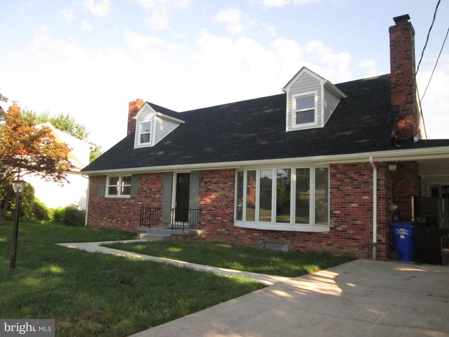 902 Winhall Way, Silver Spring, MD 20904 - photo 1