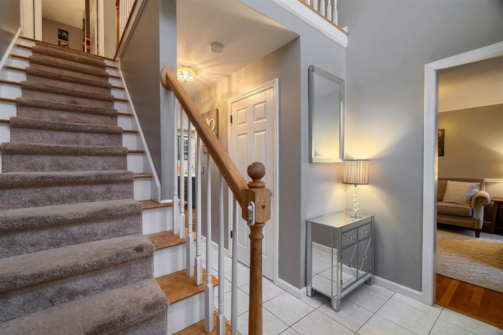 8 Stonehedge Rd, Windham, NH 03087 - photo 1