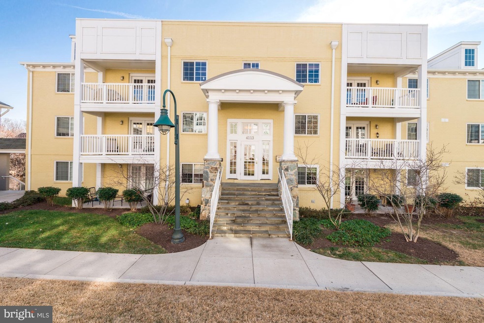 4113 S Four Mile Run Dr unit 403, Arlington, VA 22204 - photo 1