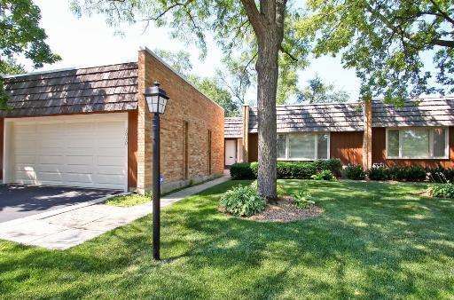 2020 Plymouth Ln unit 3, Northbrook, IL 60062 - photo 1