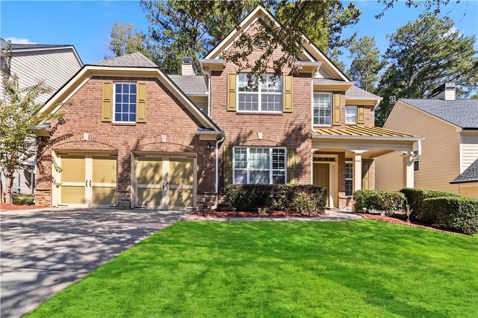 View of front of property featuring a front yard, 