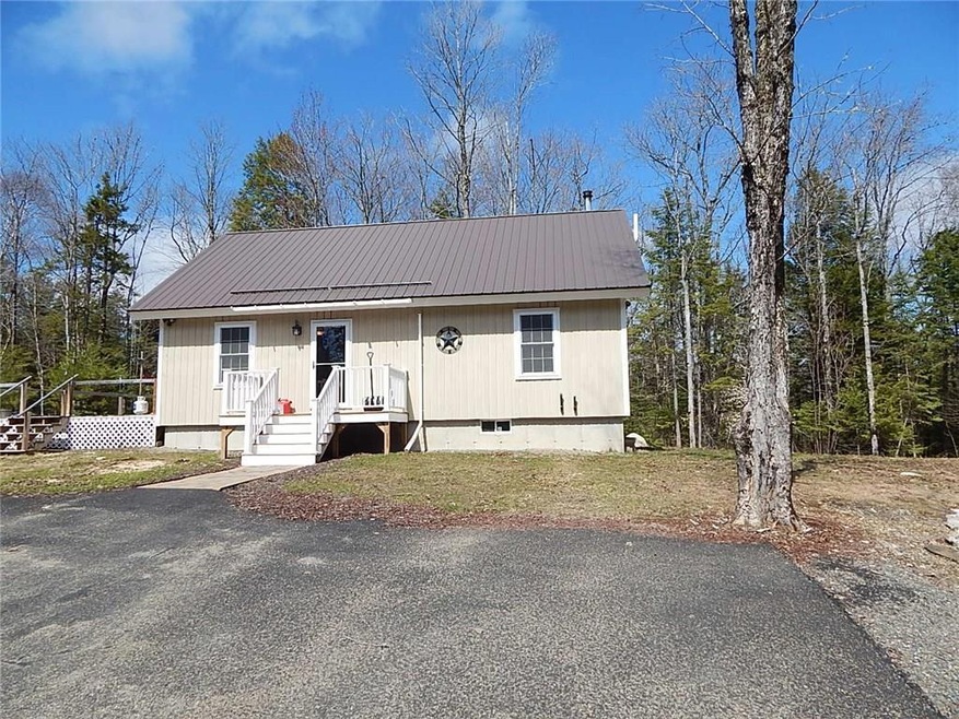 Maine Country Home for Sale in...