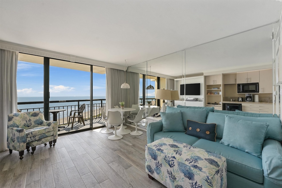Welcome to the astonishing 12th floor Ocean Front