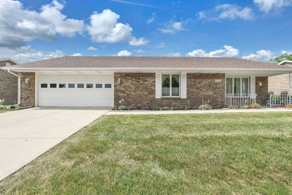 2-web-or-mls-390-bishop-dr