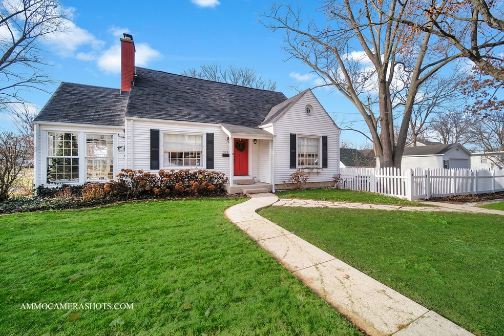 324 S Chase St, Wheaton, IL 60187 - photo 1