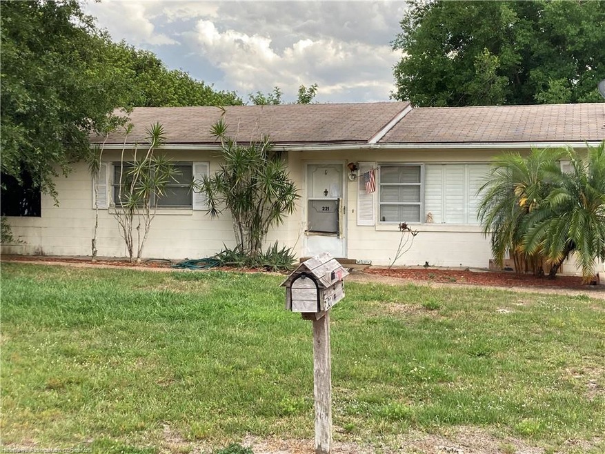 221 Harmony Ln, Lake Placid, FL 33852 - photo 1