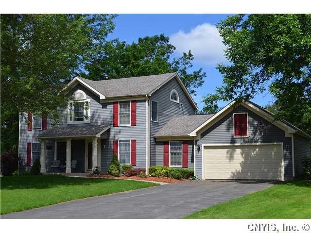 Exterior Front Beautiful 4 bedroom Colonial - Atti
