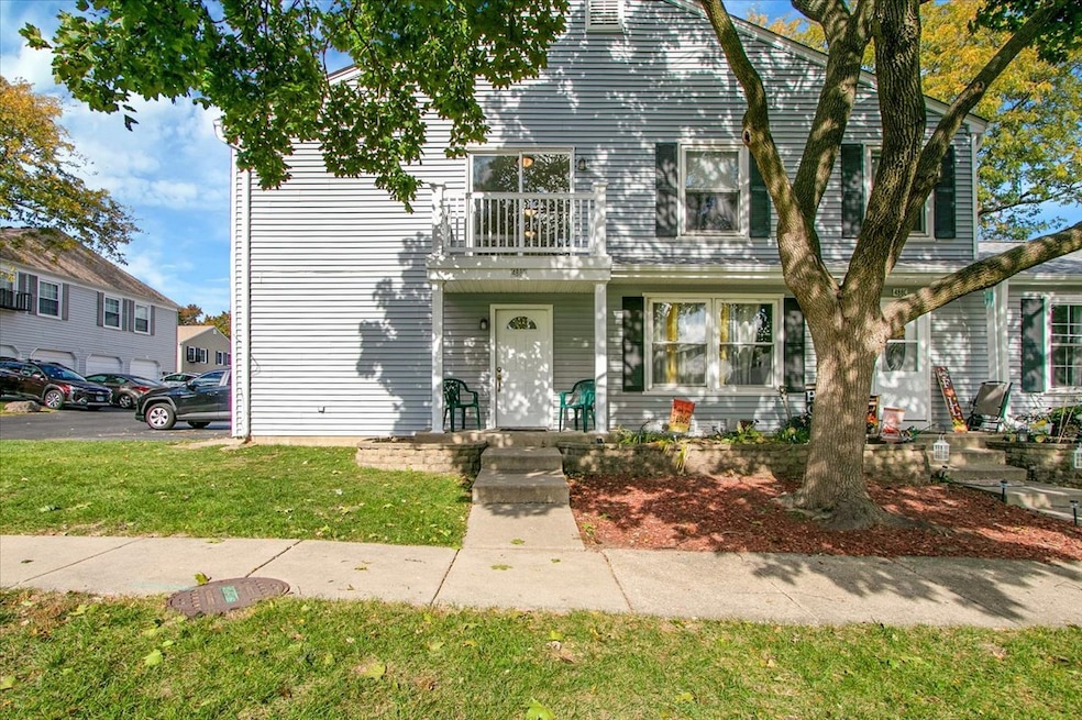 488 Darlene Ln unit D, Glendale Heights, IL 60139 - photo 1