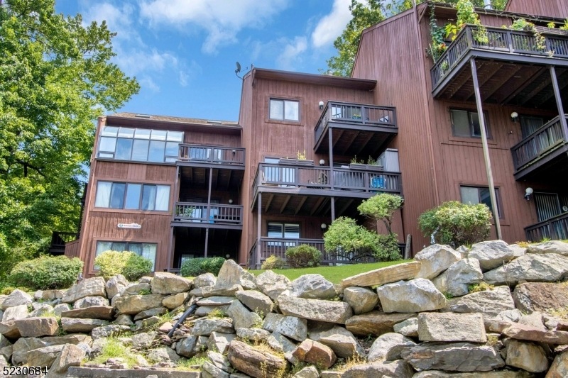 2 Winter Park Dr unit 4, Vernon, NJ 07462 - photo 1