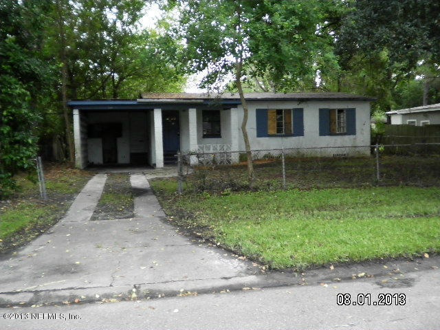 5241 Redrac St, Jacksonville, FL 32205 - photo 1