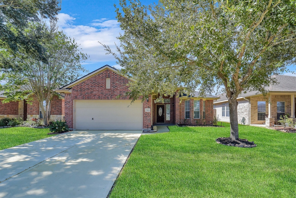 For Sale $329,900 • Co-Listing Agent