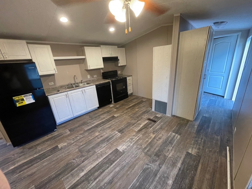 4379 Highway 42 unit 21, Ellenwood, GA 30294 - photo 1