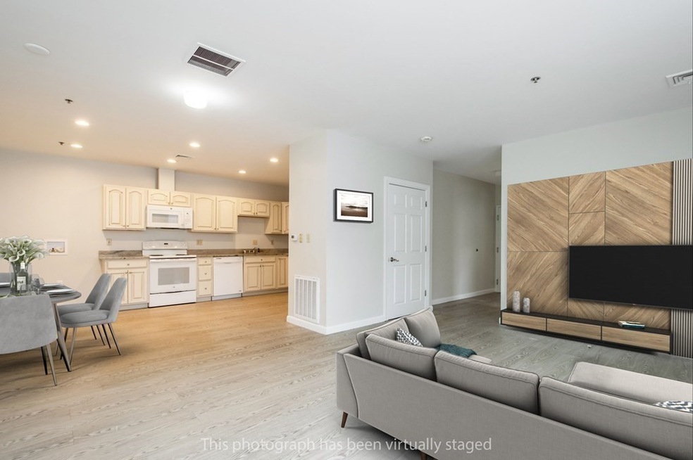 1269 Main St unit 2, Concord, MA 01742 - photo 1