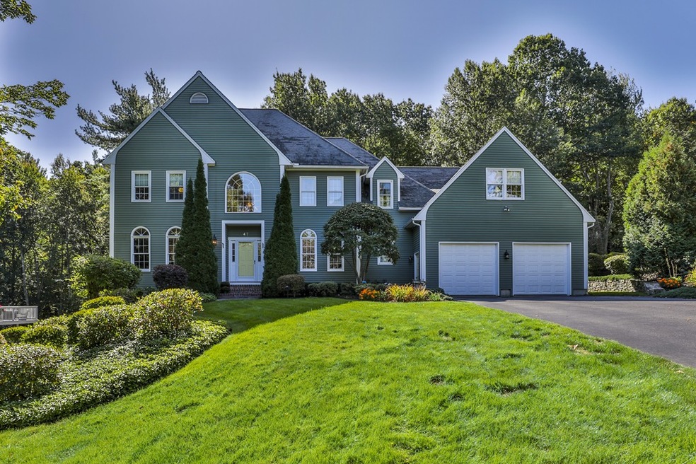 47 Lexington Cir, Holden, MA 01520 - photo 1