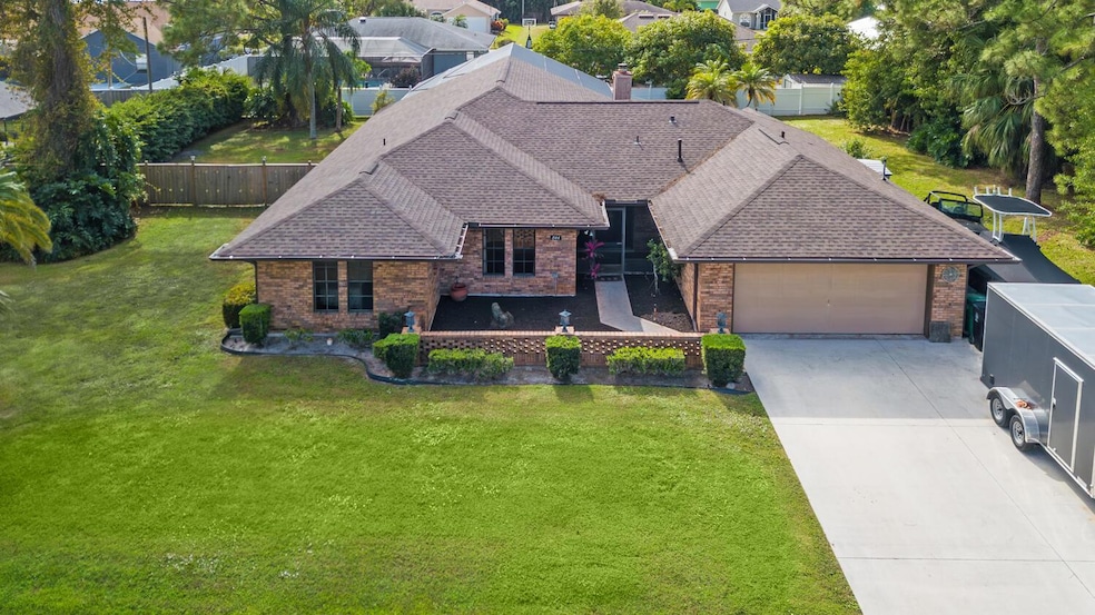 844 SE Kendall Ave, Port Saint Lucie, FL 34983 - photo 1