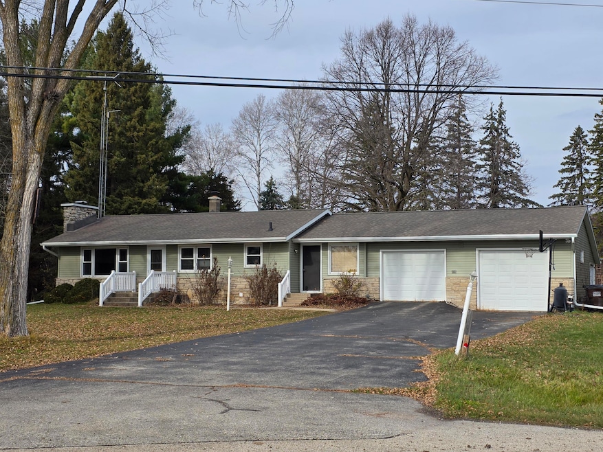 W4306 U S 18, Jefferson, WI 53549 - photo 1