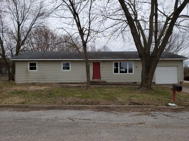 302 N Harrison Aurora, MO (1)