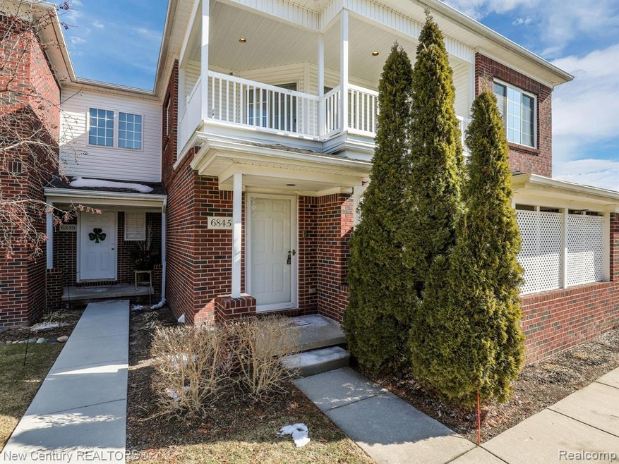 6845 Boulder Pointe Dr unit 37, Washington, MI 48094 - photo 1