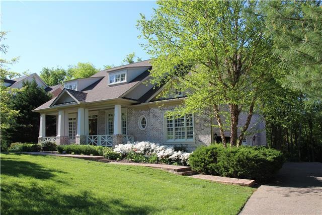 Talk about curb appeal!  There are not many homes in Laurelbrooke that offer this sweet cottage look.  And the inside is just as nice...warm and welcoming.