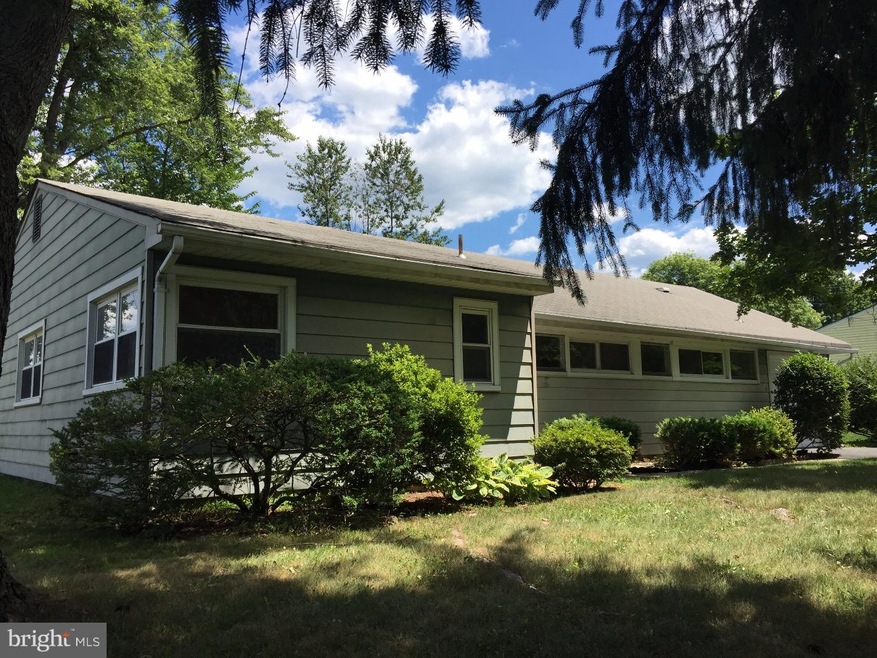 183 Kendall Rd, Kendall Park, NJ 08824 - photo 1