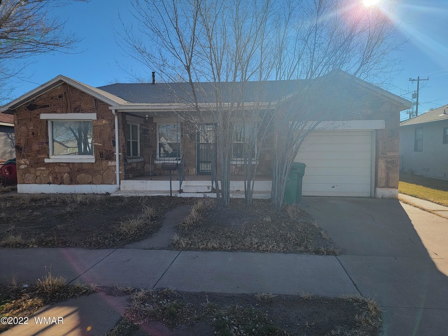 217 E Oak St, Winslow, AZ 86047 - photo 1