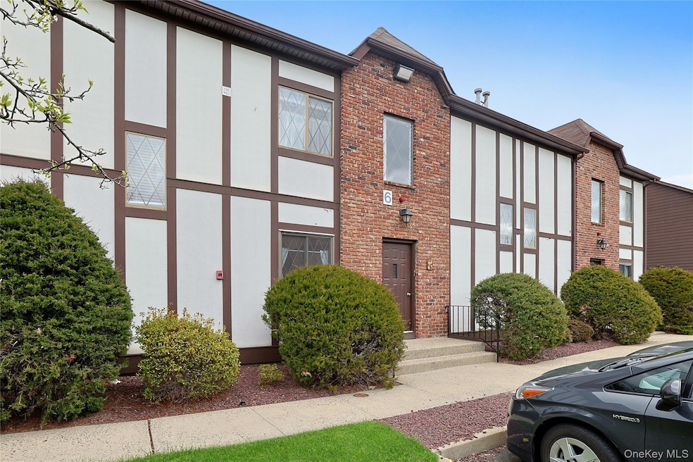 135 W Nyack Rd unit 63, Nanuet, NY 10954 - photo 1