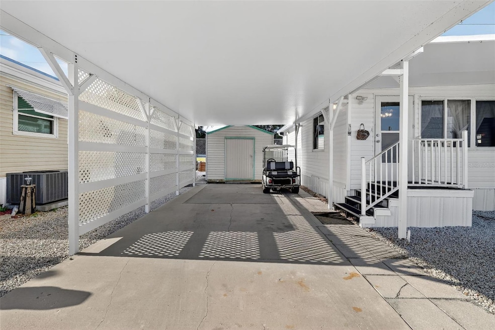 11324 Goldfinch Way, Leesburg, FL 34788 - photo 1