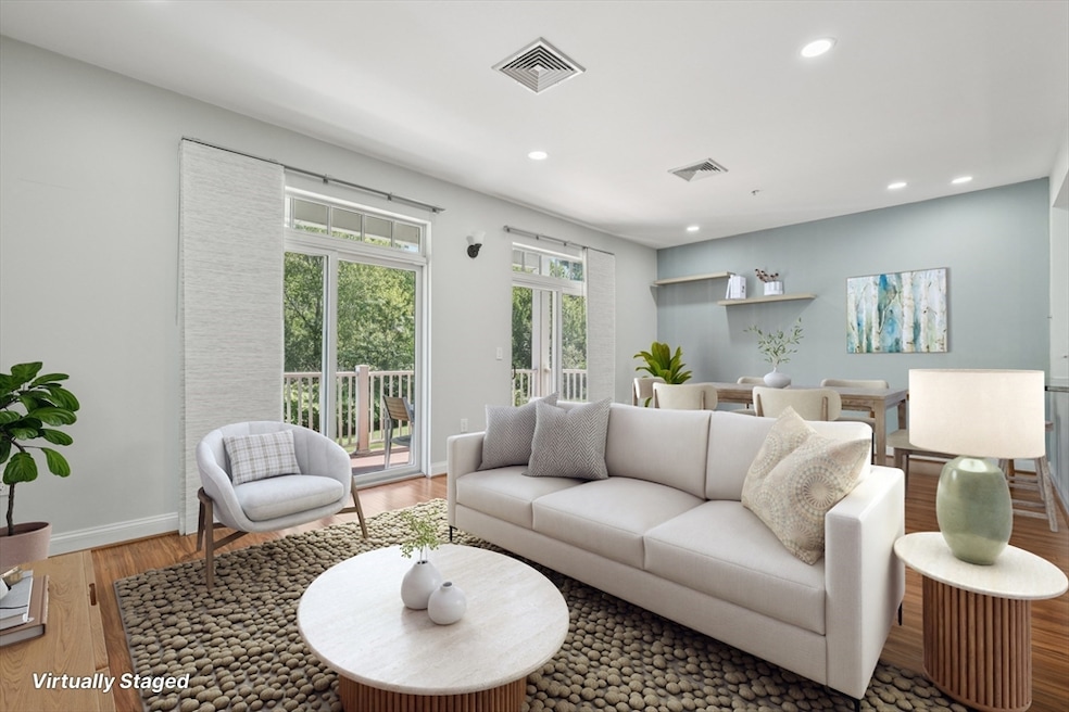 Reservoir Crossing unit 2104, Braintree, MA 02184 - photo 1