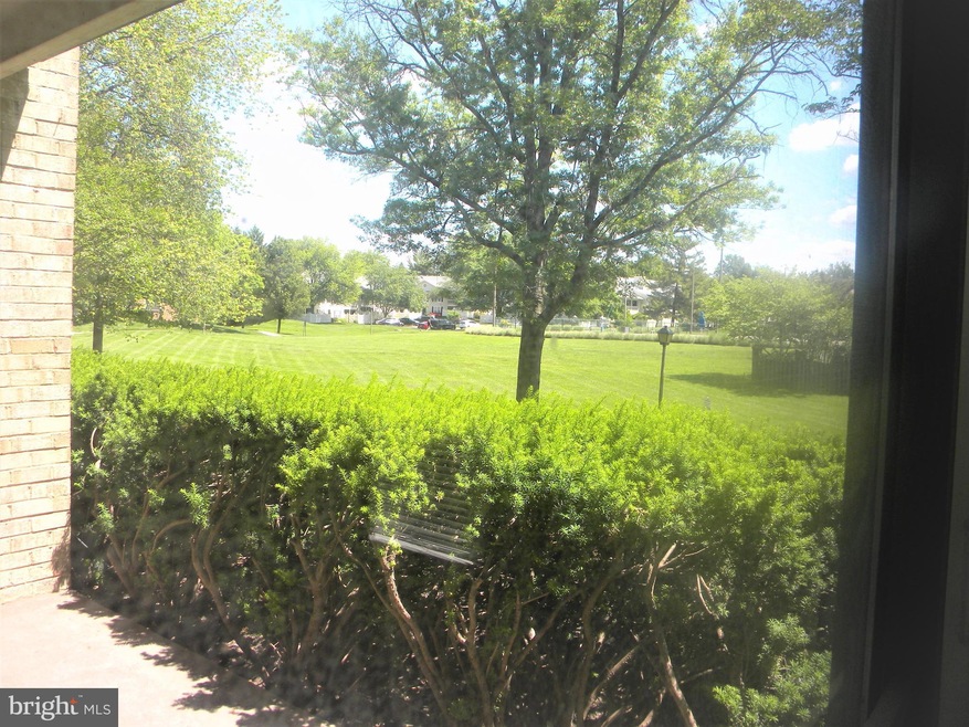 Treebrooke unit 108, Oakton, VA 22124 - photo 1