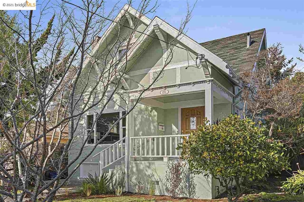 1211 Oregon St, Berkeley, CA 94702 - photo 1