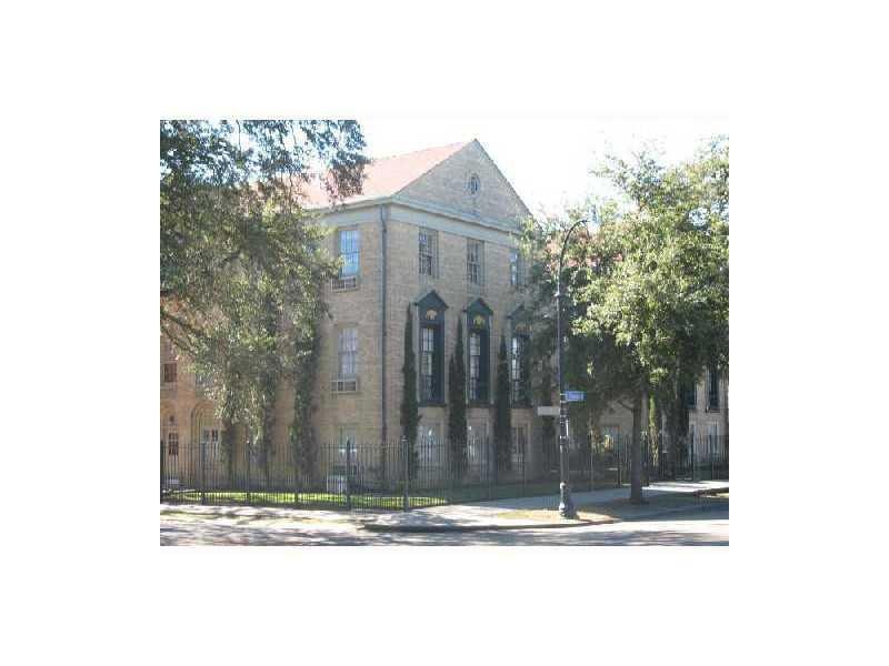 Photo. Building facade.  Unit is located on top fl