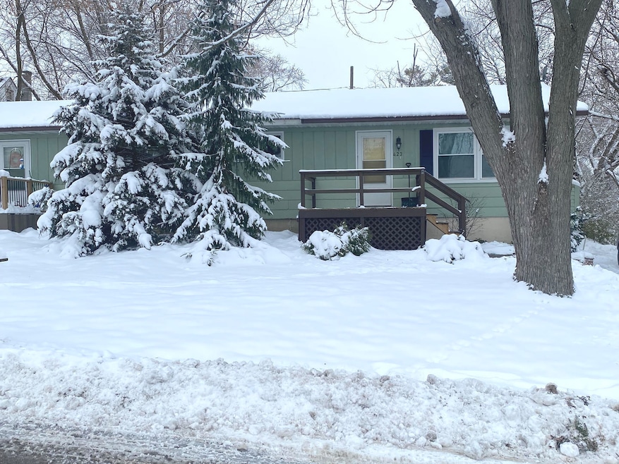 423 Grand Blvd unit 423, Wauconda, IL 60084 - photo 1