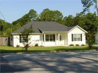 1115 Gaskin Ave N, Douglas, GA 31533 - photo 1