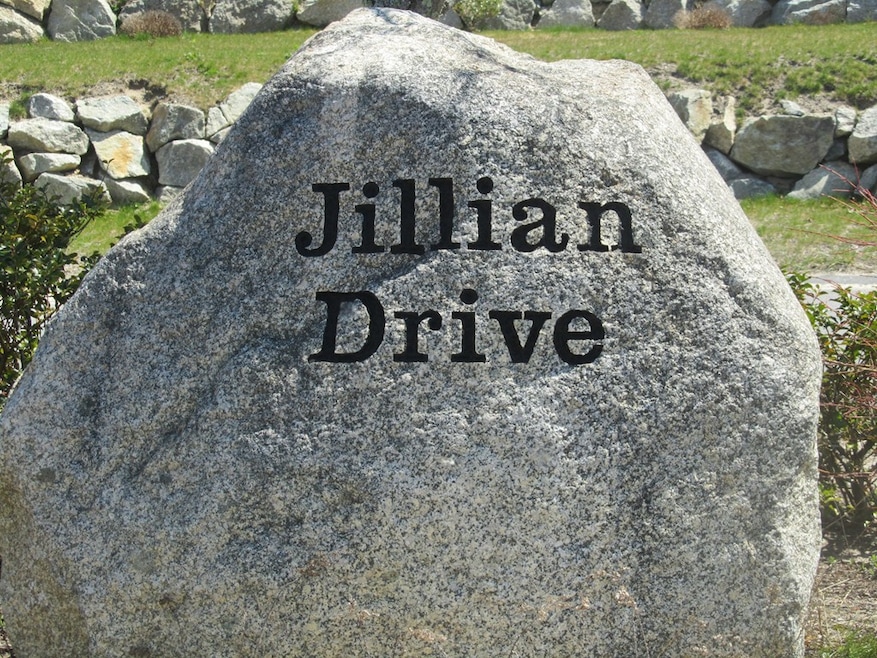 17 Jillian Ln, Buzzards Bay, MA 02532 - photo 1