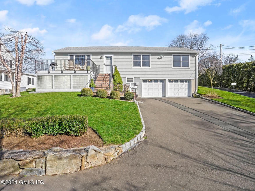 17 Wampus Ln - Front from Street