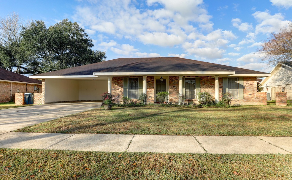 302 Kees Circle-2