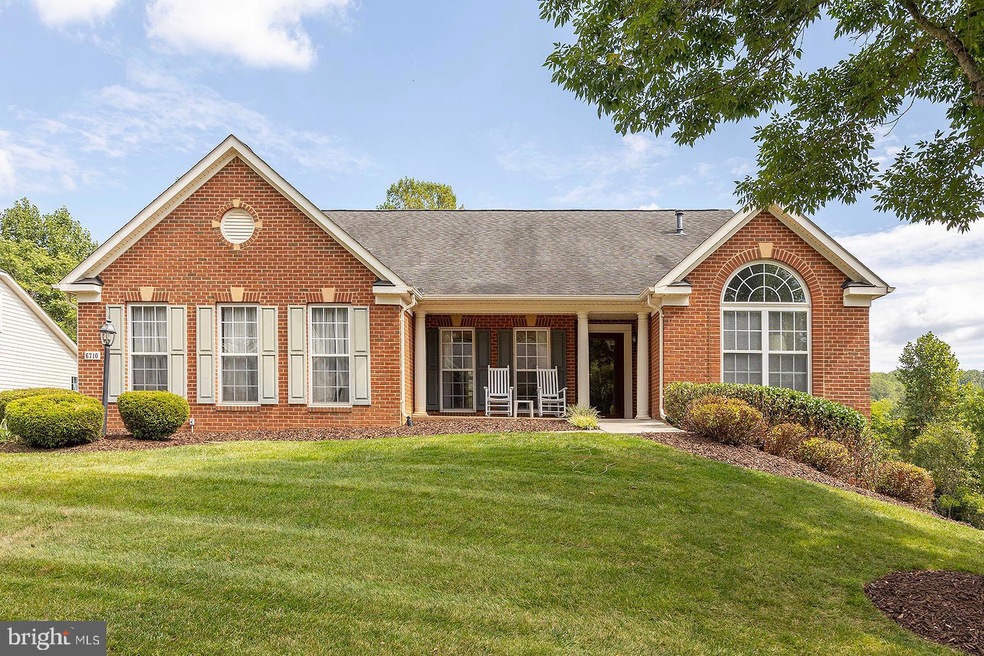 6710 Stream View Ln, Warrenton, VA 20187 - photo 1