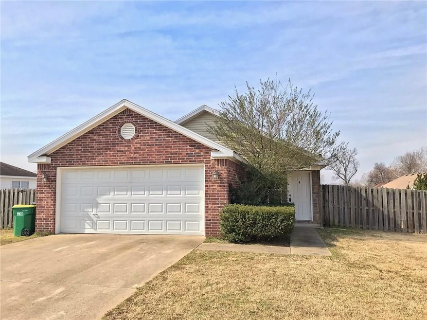 3452 Brunswick St, Springdale, AR 72764 - photo 1