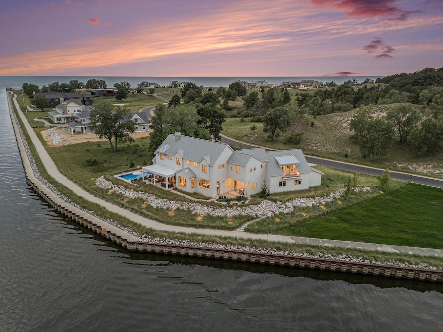 Sold $6,175,000 • Co-Listing Agent