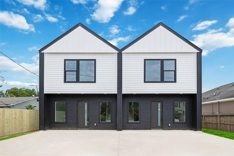 For Rent $2,200/month