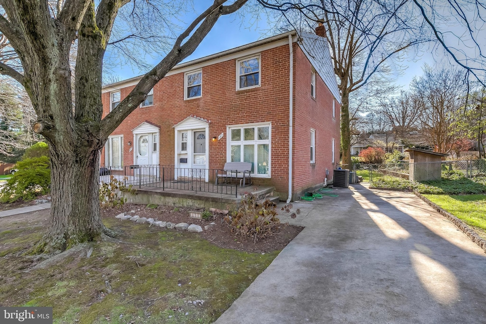 1215 Brixton Rd, Baltimore, MD 21239 - photo 1