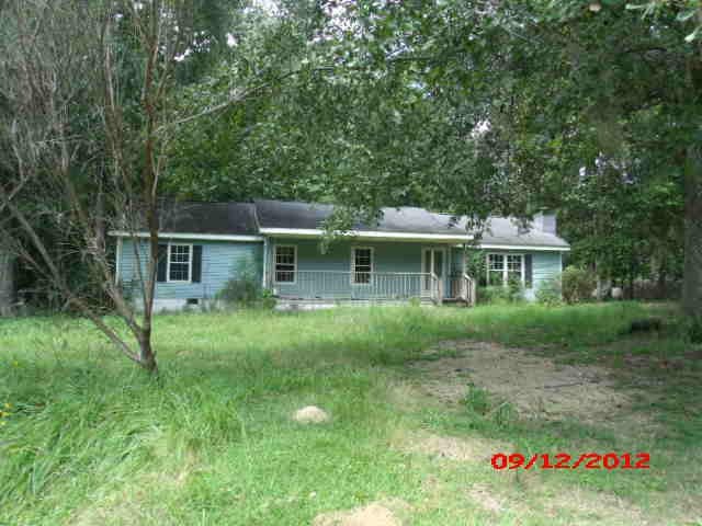 307 Horseshoe Cir, Thomasville, GA 31757 - photo 1