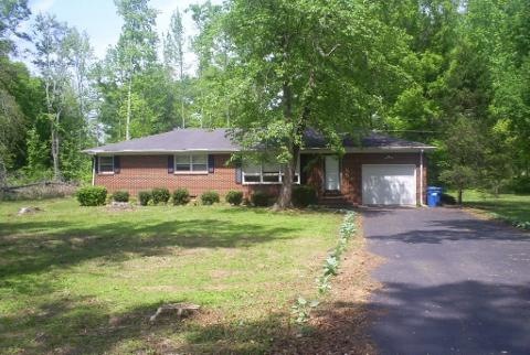 Front view if this fantastic deal of a home