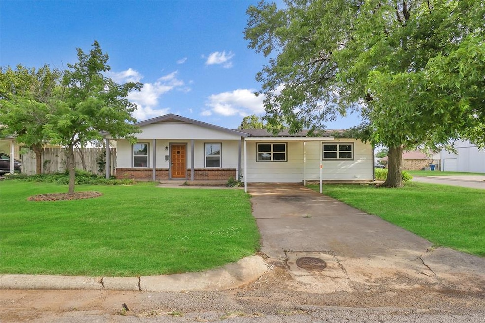 4 Bed @ Bath with SHOP